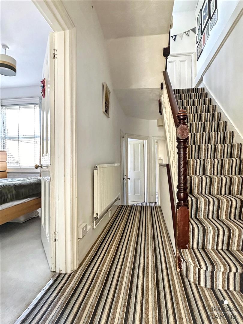 3 Bedroom Maisonette. Vicarage Road in Eastbourne,  13